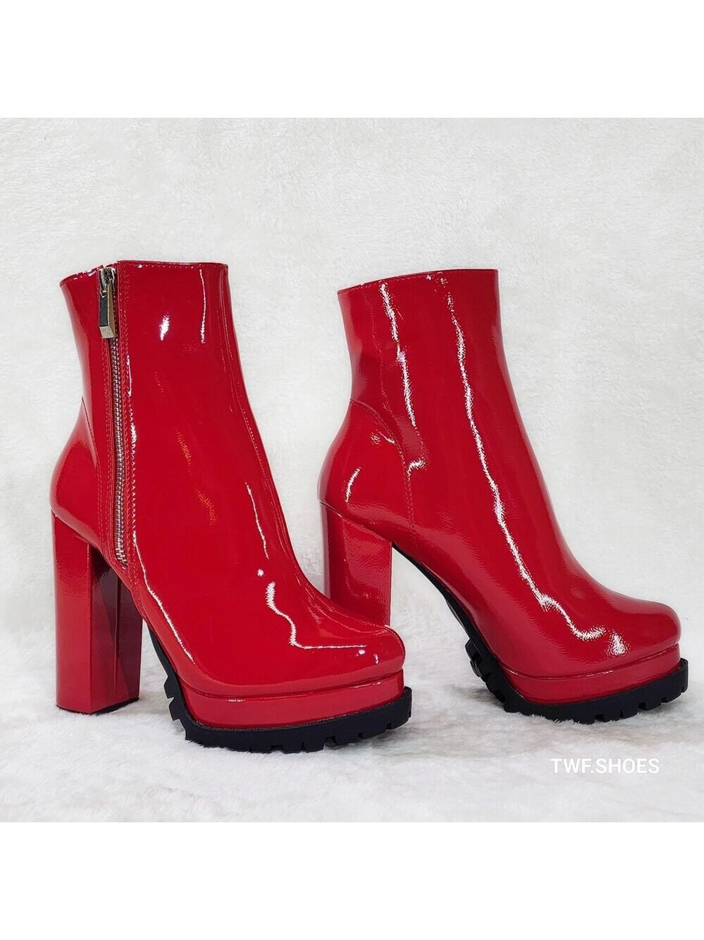 NIB Wild Diva Vivian Red Patent Chunky Heel Platform Ankle Boots